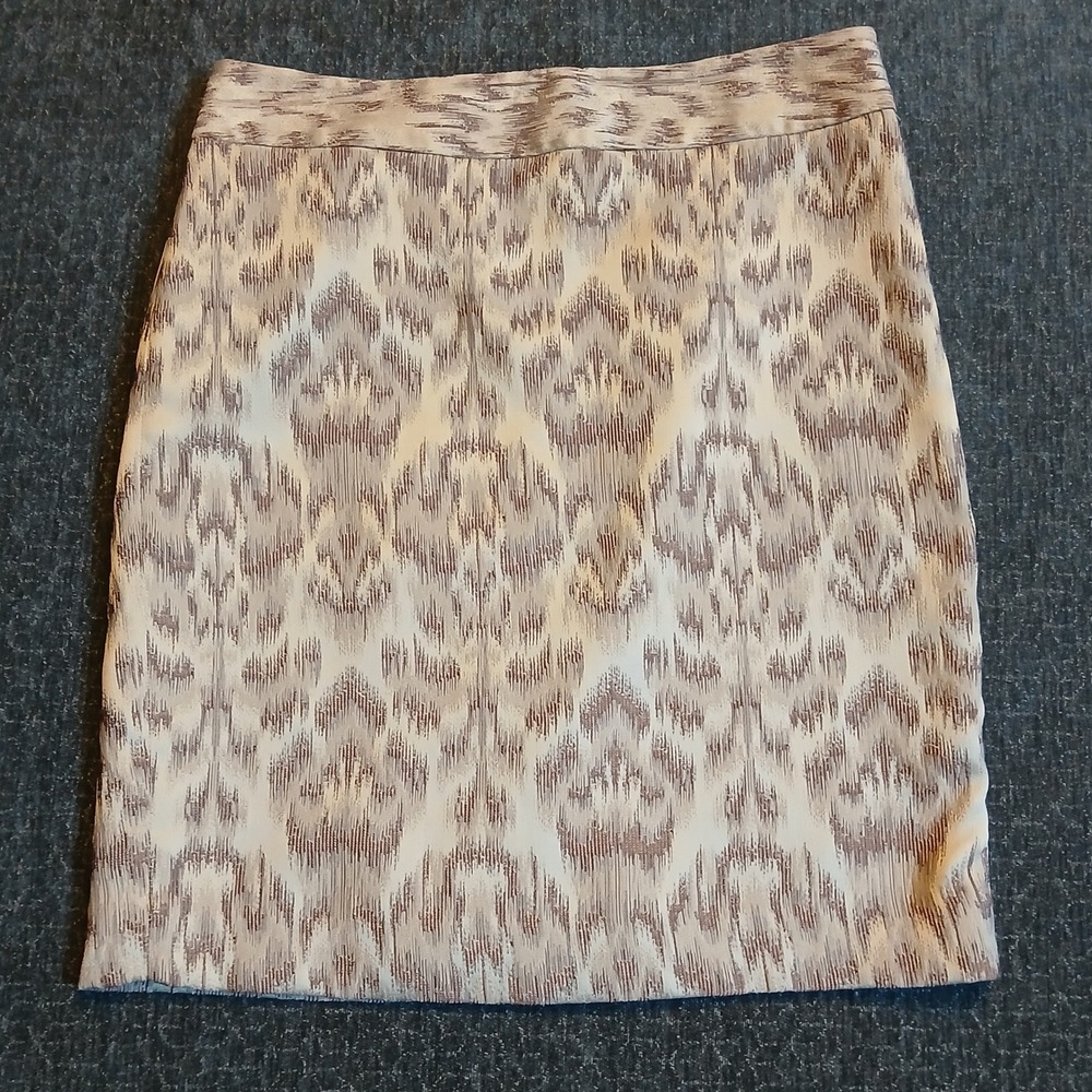 Ann Taylor Petite Ikat Jacquard Pencil Skirt Taupe Cream Size 6P Office Wear